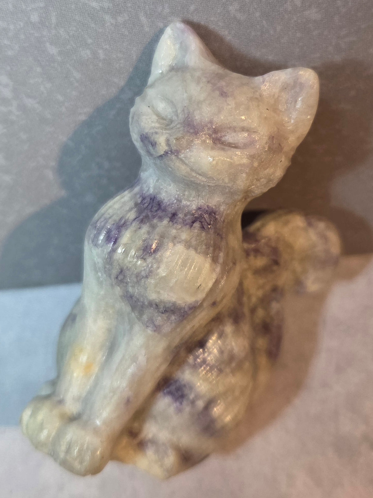 Small Purple Tiffany Jade Cat Carving