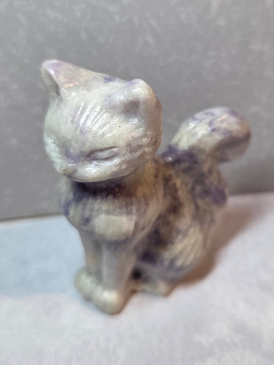 Small Purple Tiffany Jade Cat Carving