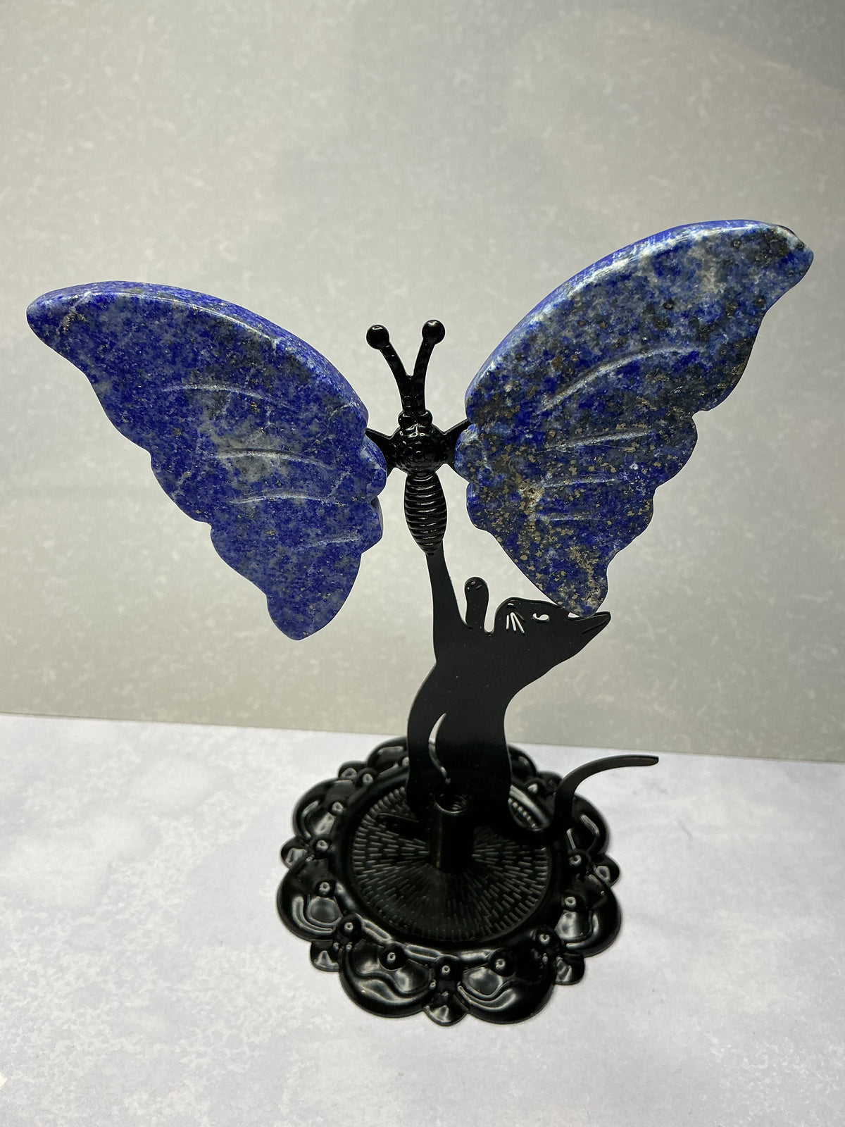 Cat Reaching for Crystal Butterfly Standing Decoration